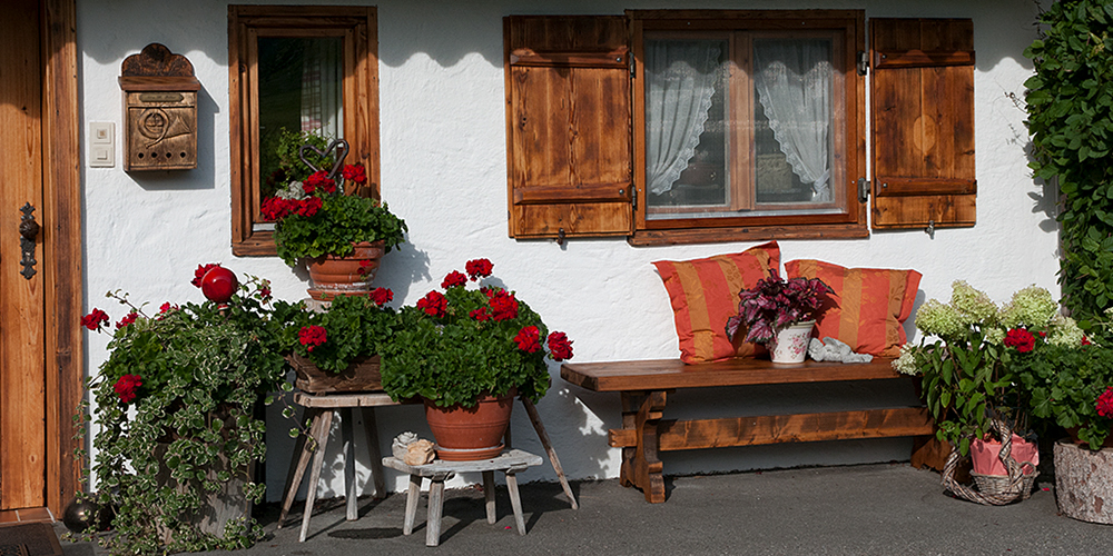 Ferienwohnungen Gloggner Hof in Rottach-Egern am Tegernsee - Garten und Liegewiese